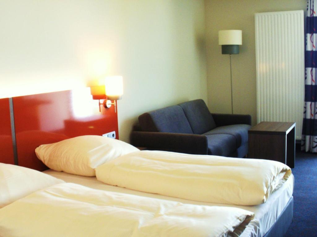 Iq-Hotel אולם מראה חיצוני תמונה